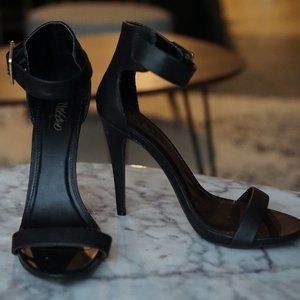 Mossimo Black Heels